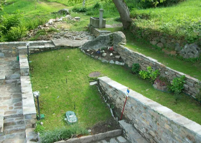 Borney * Fontainemore